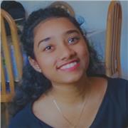 Liceale offre lezioni private di inglese per bambini e ragazzi dell'asilo, elementari e medie